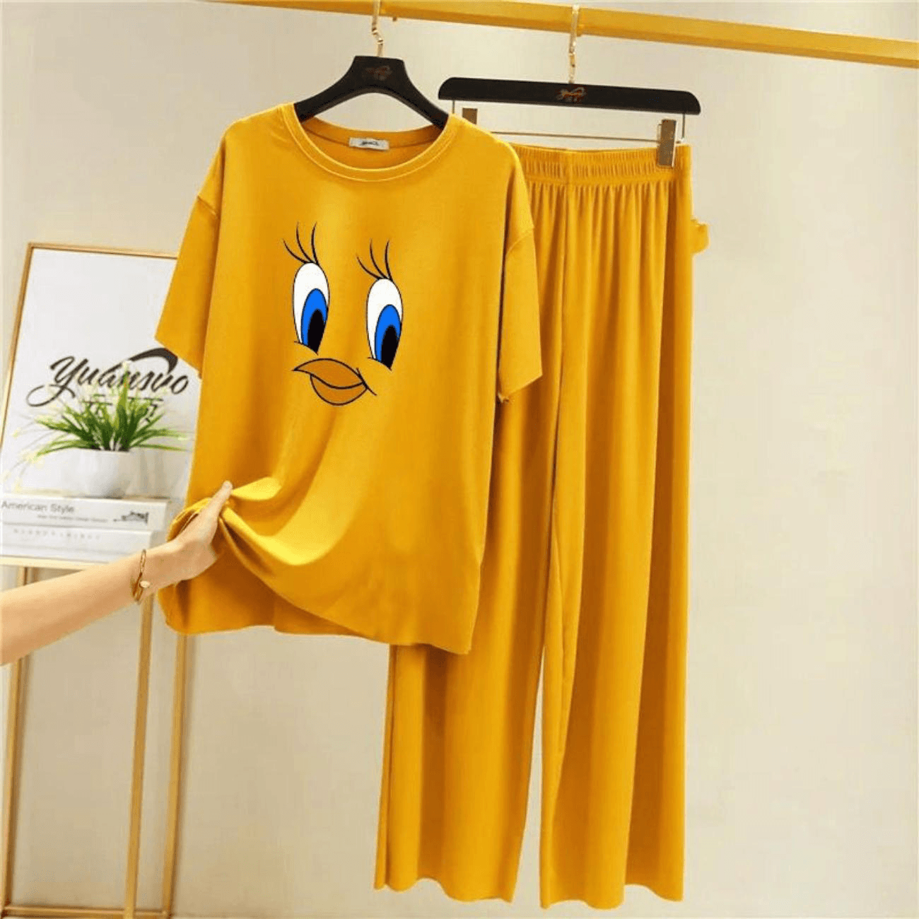 Yellow Daffy Duck Flapper Style